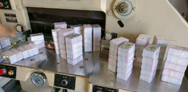 In thẻ nhân viên Bình Dương